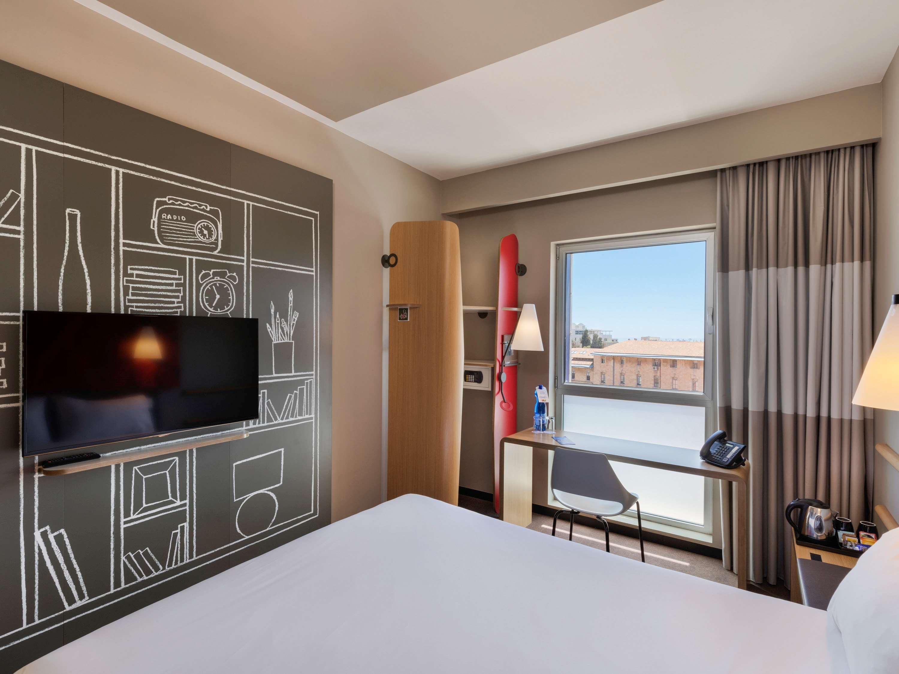 Ibis City Center Hotel 3*